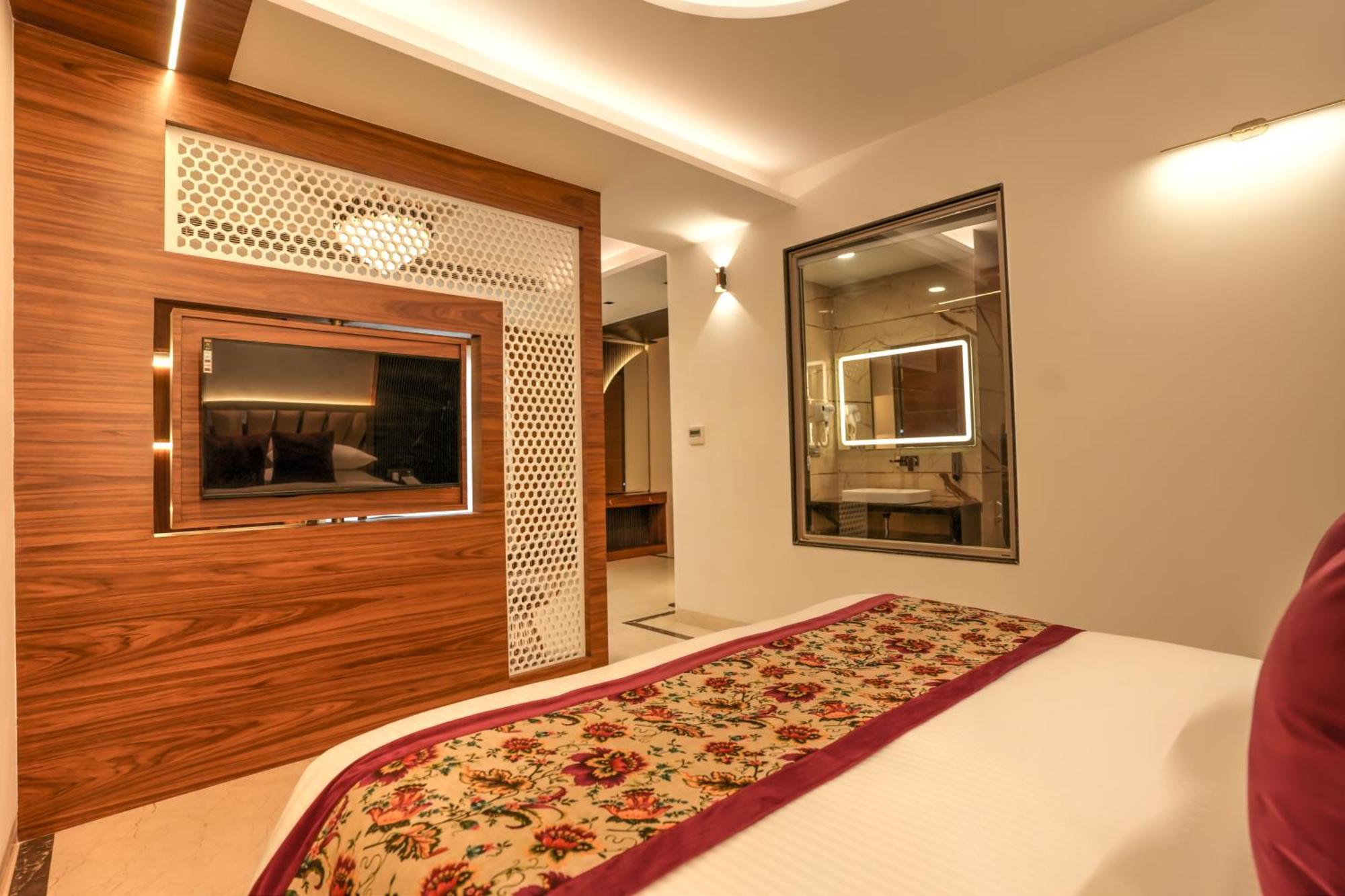 Rj Hotel - Managed By Atithi House Greater Noida Esterno foto