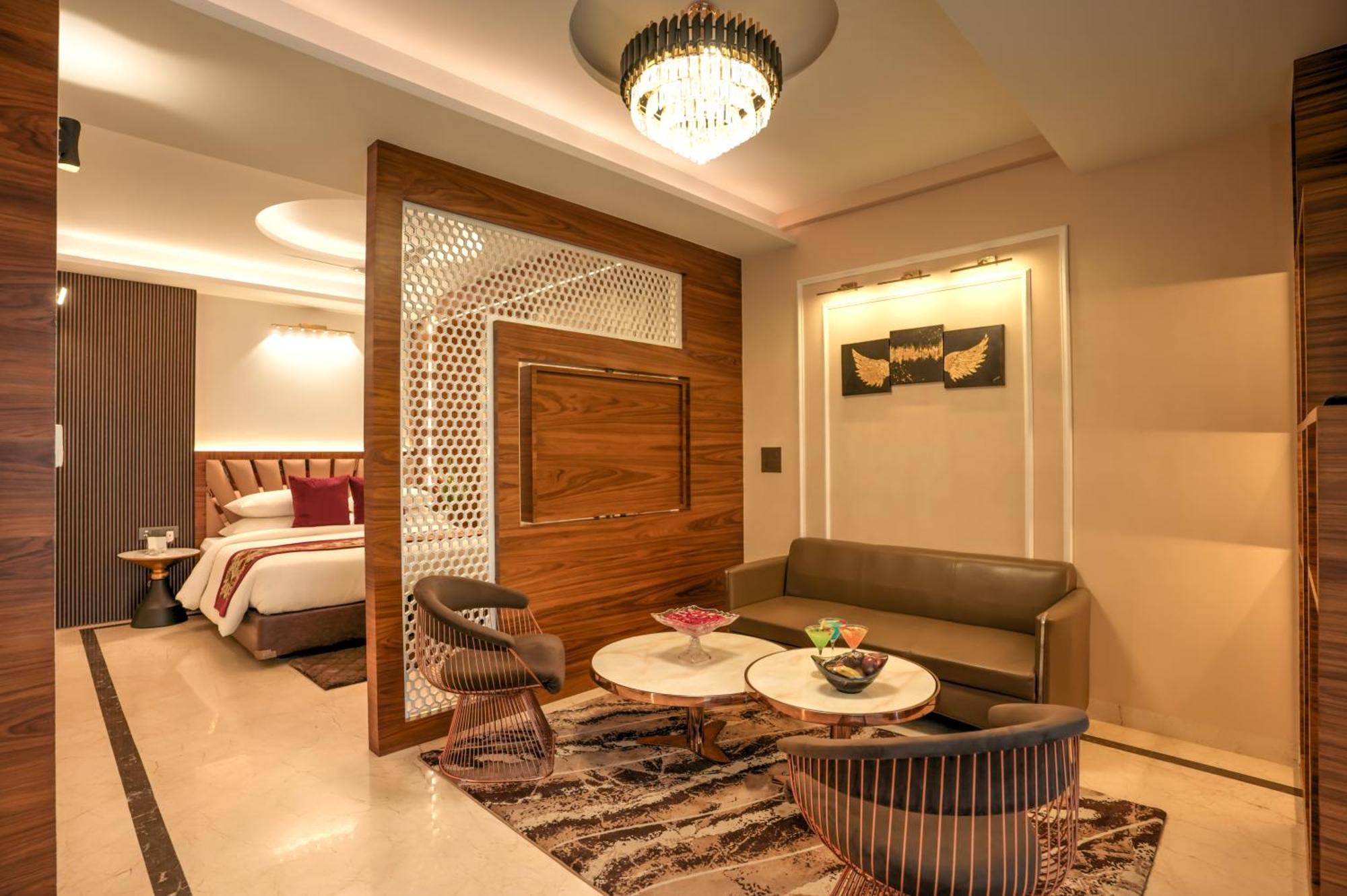 Rj Hotel - Managed By Atithi House Greater Noida Esterno foto