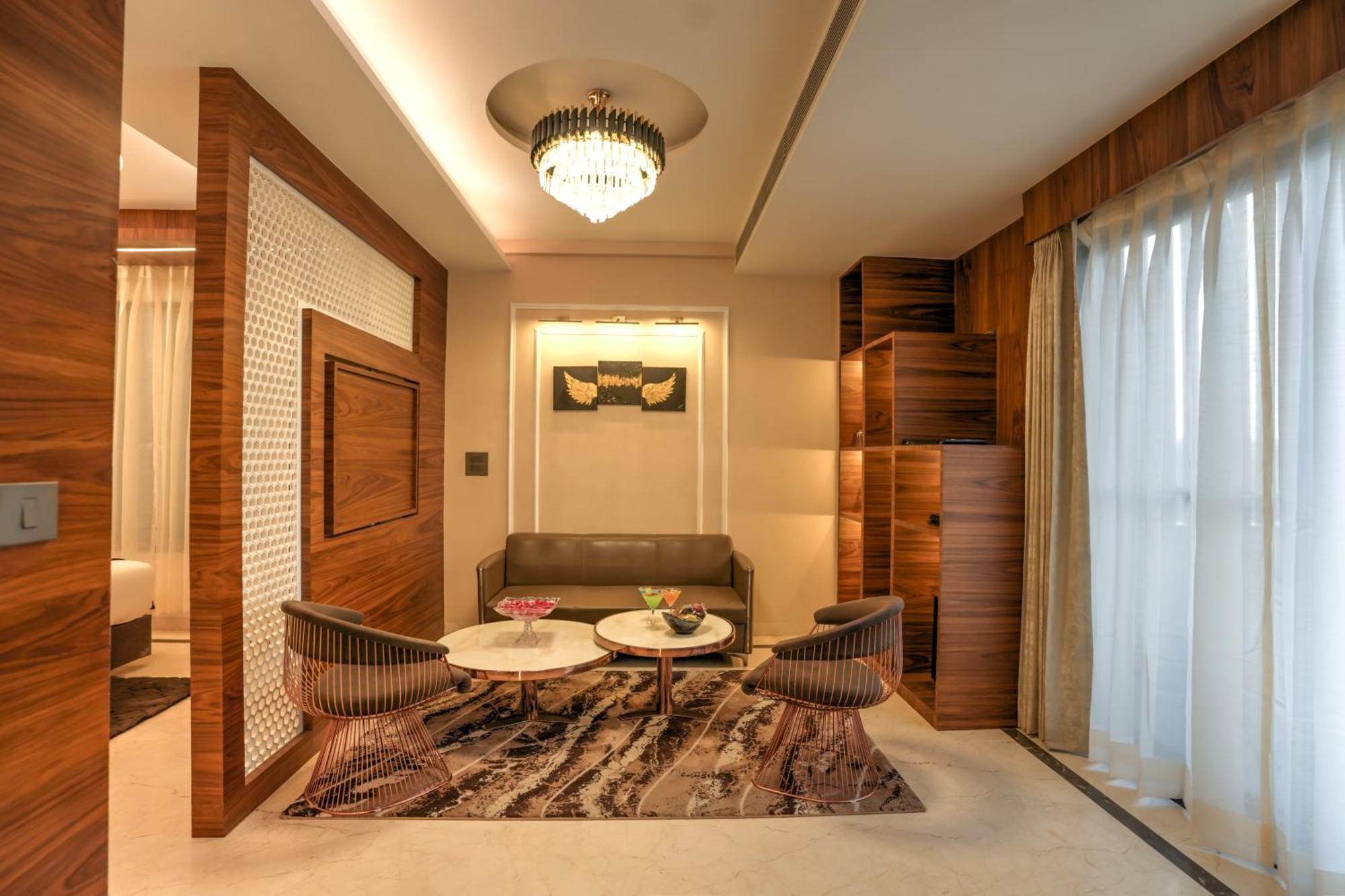 Rj Hotel - Managed By Atithi House Greater Noida Esterno foto